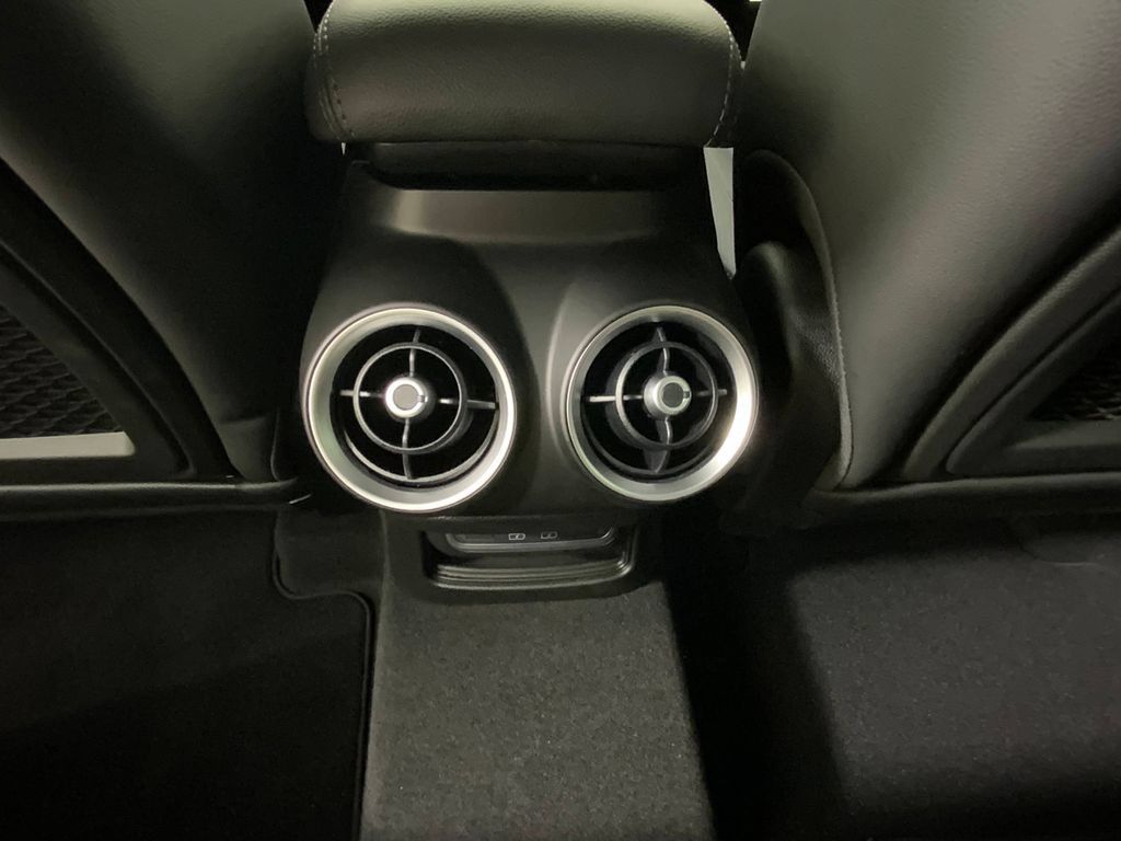 New 2026 Alfa Romeo Stelvio Sprint AWD/4WD image 38