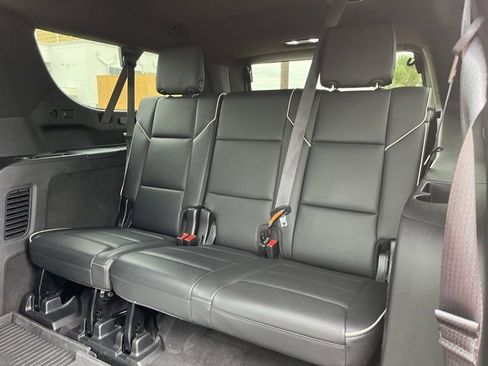 Used 2023 Cadillac Escalade ESV Premium Luxury image 29