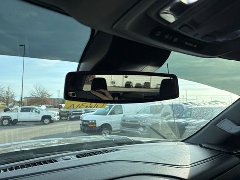 Used 2024 Chevrolet Silverado 2500 LTZ image 22