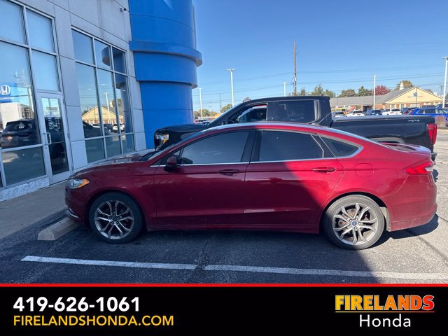 Used 2017 Ford Fusion SE w/ Equipment Group 201A FWD image 9