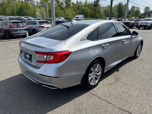 Used 2018 Honda Accord LX image 6