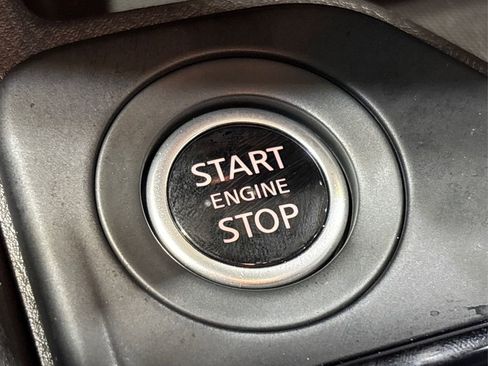 Certified 2025 Nissan Sentra S image 28