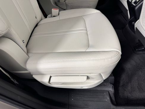 Used 2024 Kia Sorento X-Line EX image 32