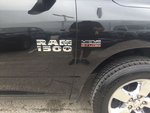 Used 2018 RAM 1500 Big Horn AWD/4WD image 4