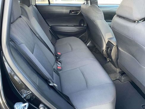 Used 2024 Toyota Corolla Cross LE FWD image 43