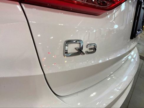 Certified 2023 Audi Q3 2.0T Premium w/ Convenience Package image 8