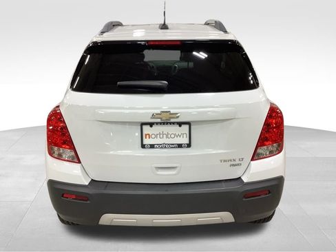 Used 2016 Chevrolet Trax LT w/ LT Convenience Package image 8