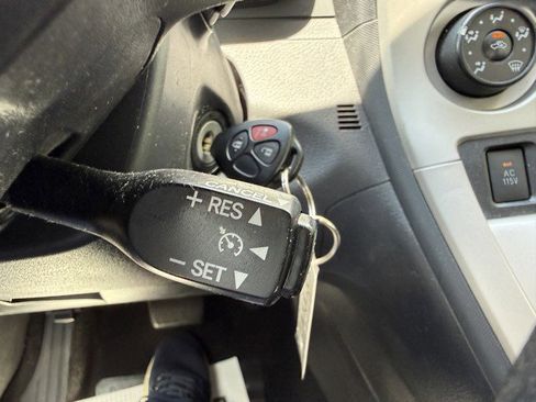 Used 2009 Toyota Matrix S FWD image 21