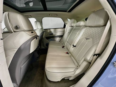 Certified 2023 Bentley Bentayga AWD/4WD image 24