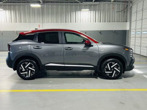 New 2026 Nissan Kicks SV image 17