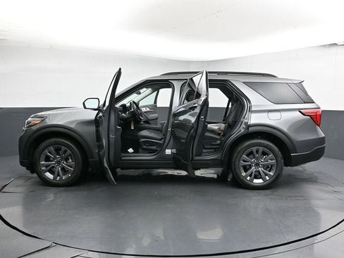 New 2026 Ford Explorer Active w/ Active Comfort Package image 35