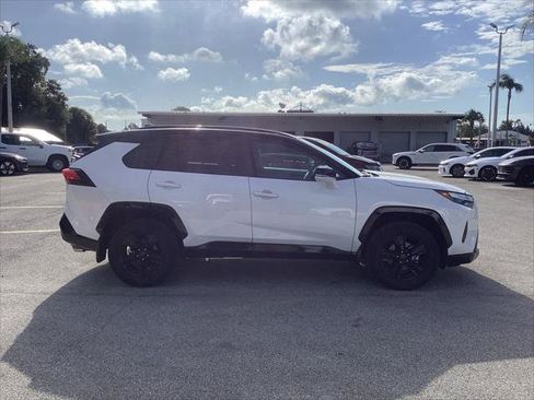 Used 2024 Toyota RAV4 XLE w/ Convenience Package FWD image 8