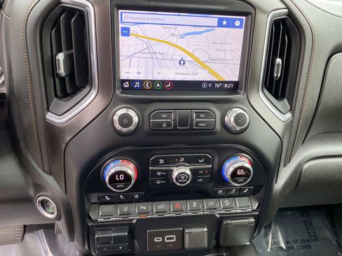 Used 2022 GMC Sierra 2500 AT4 w/ AT4 Preferred Package image 15