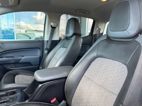 Used 2015 Chevrolet Colorado Z71 AWD/4WD image 17