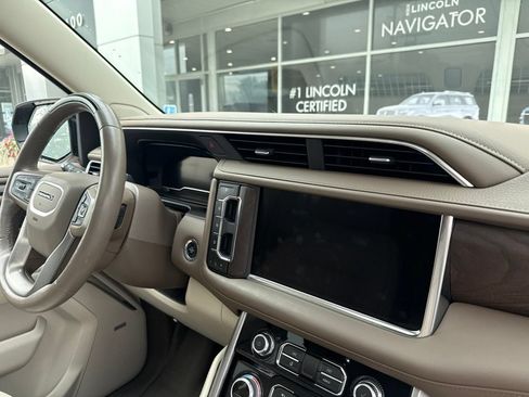 Used 2023 GMC Yukon Denali w/ Denali Reserve Package AWD/4WD image 29