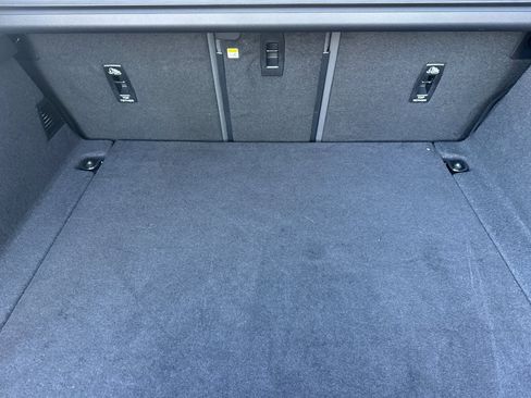 Used 2026 Land Rover Range Rover Velar S image 16