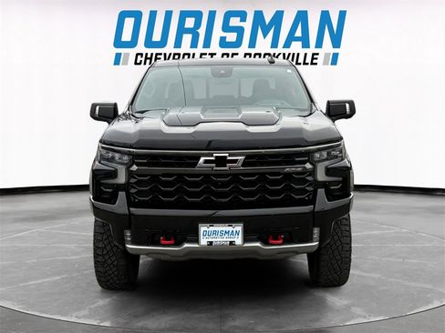 Used 2023 Chevrolet Silverado 1500 ZR2 w/ Technology Package image 8