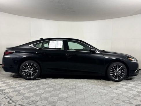 Used 2025 Lexus ES 350 w/ Premium Package FWD image 10