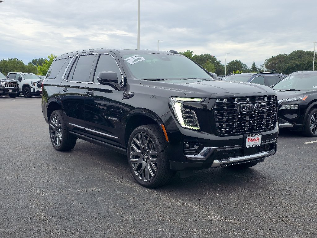 Certified 2025 GMC Yukon Denali Ultimate AWD/4WD image 6
