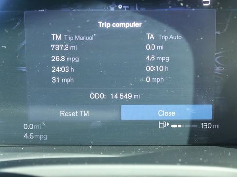 Used 2025 Volvo XC40 B5 Plus image 30