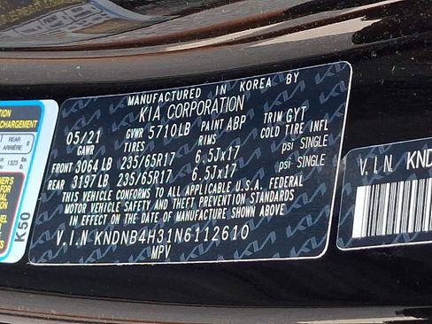 Used 2022 Kia Carnival LX FWD image 26