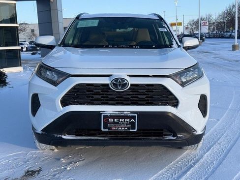 Used 2019 Toyota RAV4 LE w/ All Weather Liner Package image 8