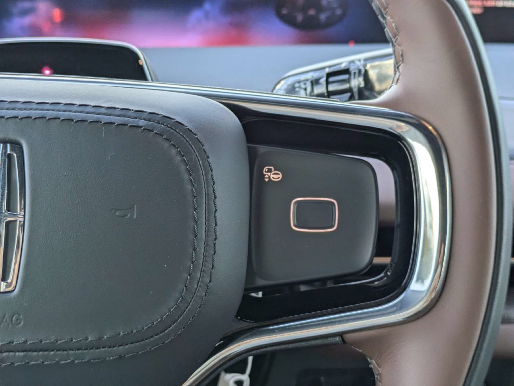 New 2027 Lincoln Navigator Reserve AWD/4WD image 28