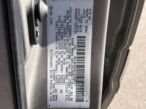 Used 2003 Toyota Land Cruiser AWD/4WD image 34