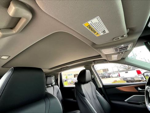 Used 2022 Acura MDX FWD image 12