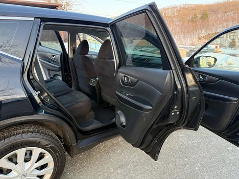 Used 2014 Nissan Rogue S image 13