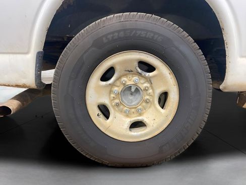 Used 2016 Chevrolet Express 3500 LT w/ LT Preferred Equipment Group image 15