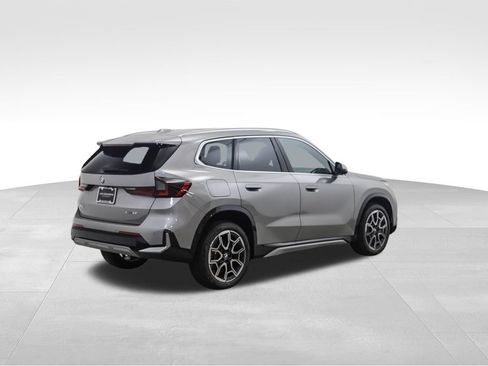 Used 2025 BMW X1 xDrive28i w/ Convenience Package image 5