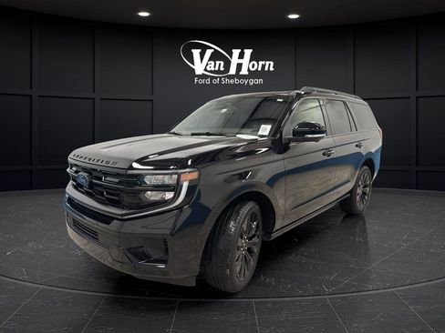 Used 2025 Ford Expedition Platinum w/ Stealth Appearance Package image 7