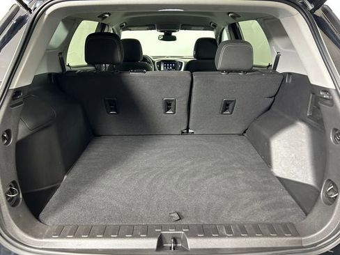 Used 2023 GMC Terrain SLE w/ Driver Convenience Package FWD image 27