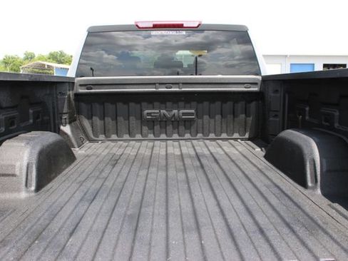 Used 2024 GMC Sierra 1500 Elevation AWD/4WD image 10