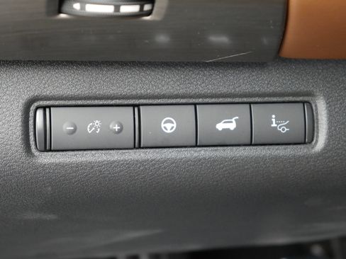Certified 2025 Nissan Pathfinder Platinum w/ Cargo Package AWD/4WD image 6