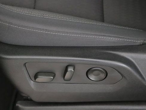 Used 2024 GMC Yukon SLE AWD/4WD image 18