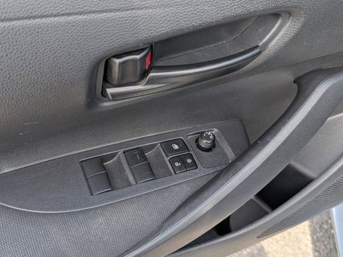 Used 2023 Toyota Corolla LE FWD image 15