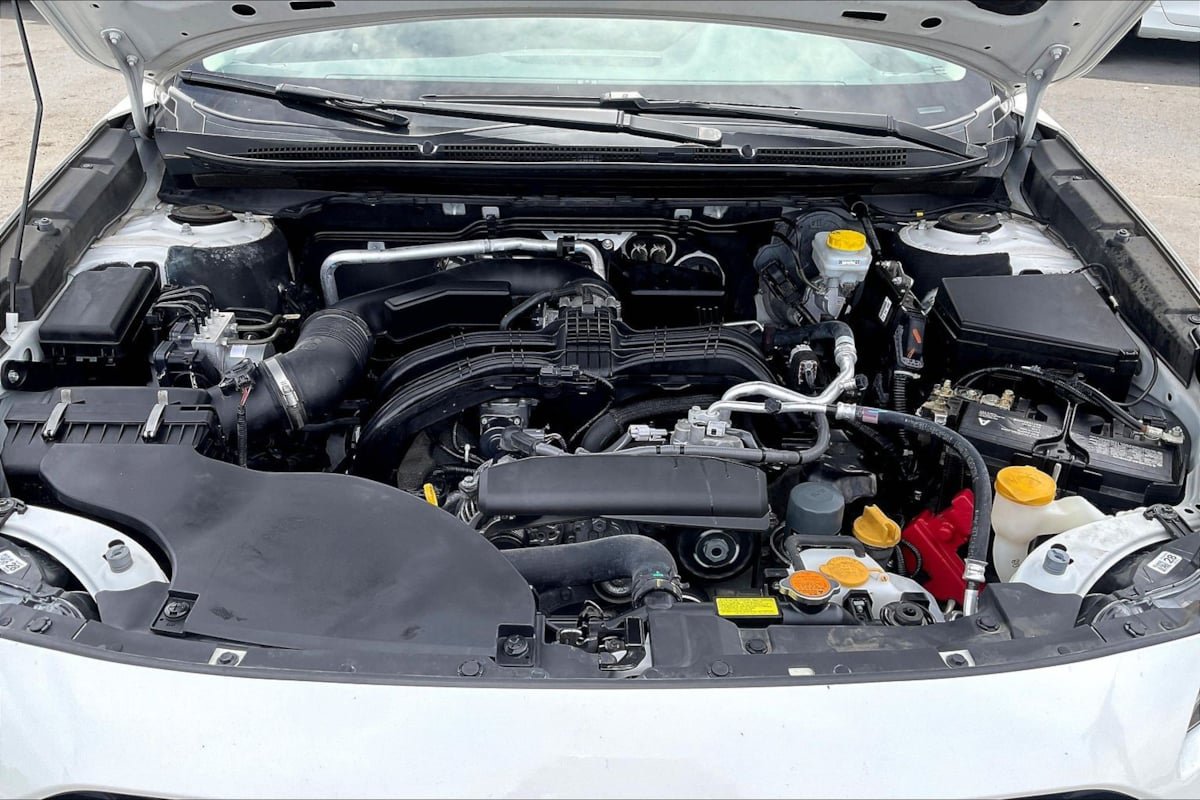 Used 2024 Subaru Outback Premium AWD/4WD image 10
