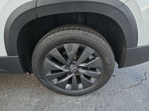 Used 2023 Volkswagen Taos S FWD image 32