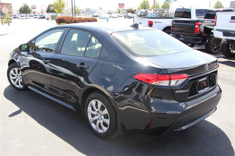 Used 2021 Toyota Corolla LE FWD image 5
