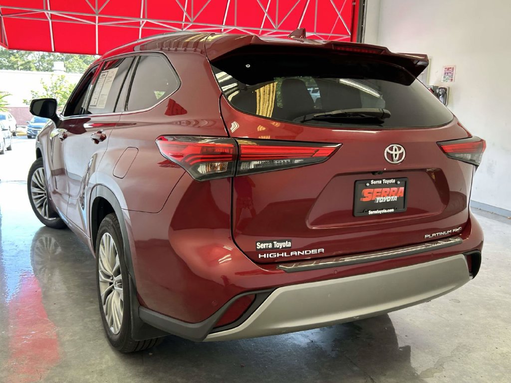 Used 2021 Toyota Highlander Platinum AWD/4WD image 5