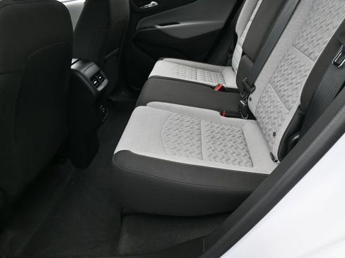 Used 2024 Chevrolet Equinox LS w/ Driver Confidence II Package FWD image 29