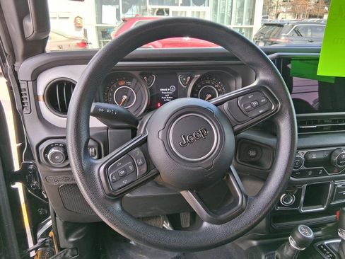 Certified 2024 Jeep Wrangler Sport AWD/4WD image 18