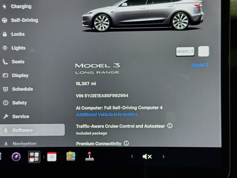 Used 2025 Tesla Model 3 Long Range RWD image 39