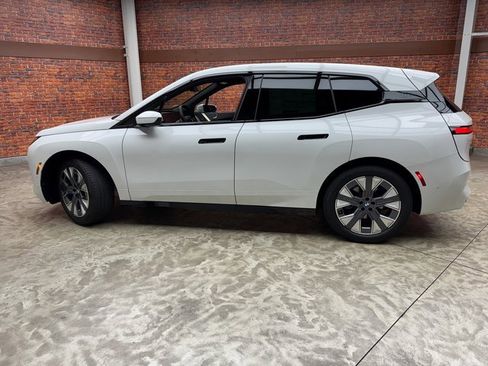 New 2026 BMW iX xDrive60 w/ Premium Package image 2