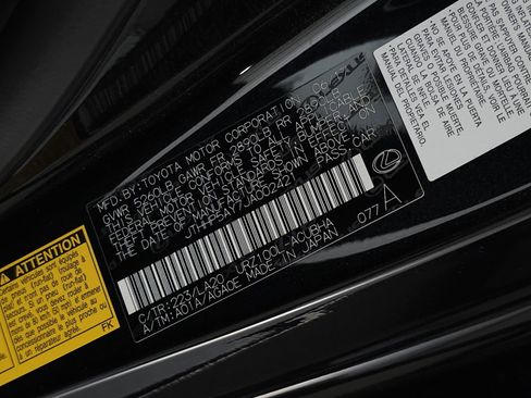 Used 2018 Lexus LC 500 Coupe w/ Touring Package RWD image 32