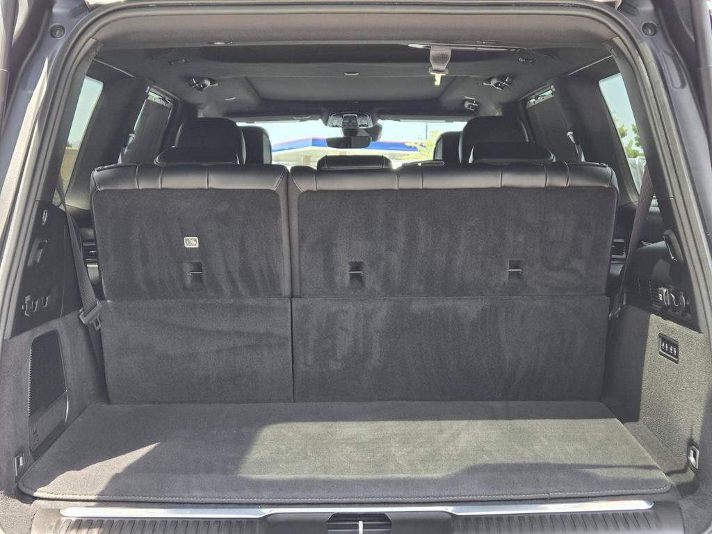 Used 2023 Jeep Grand Wagoneer 4WD image 10