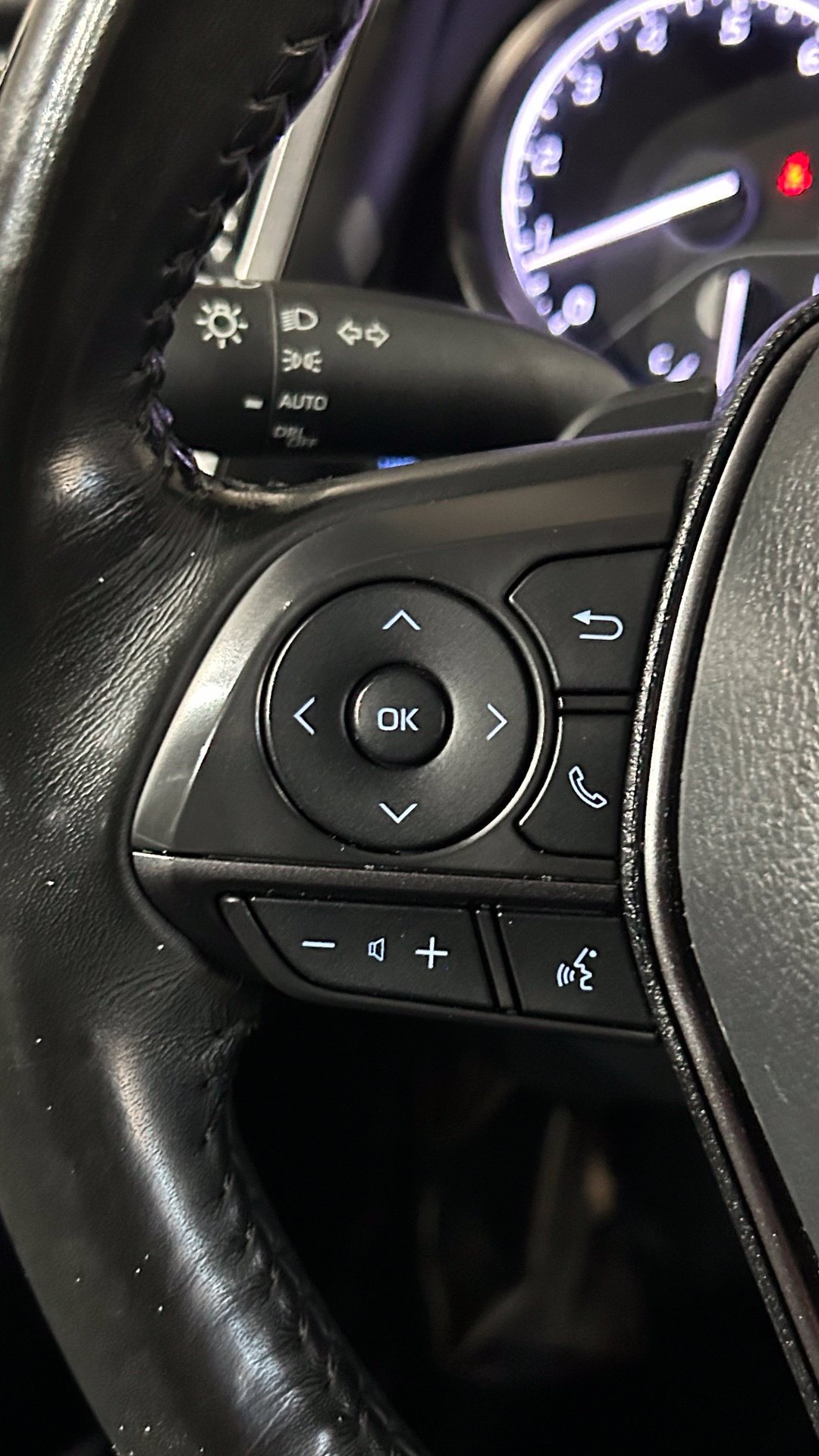 Used 2024 Toyota Camry SE w/ Convenience Package FWD image 59