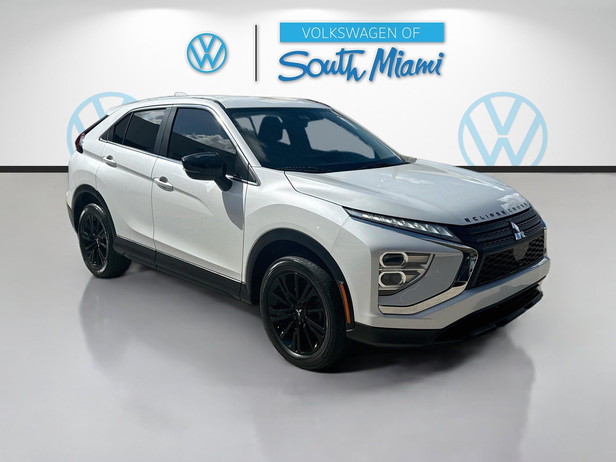 Used 2023 Mitsubishi Eclipse Cross LE AWD/4WD image 1